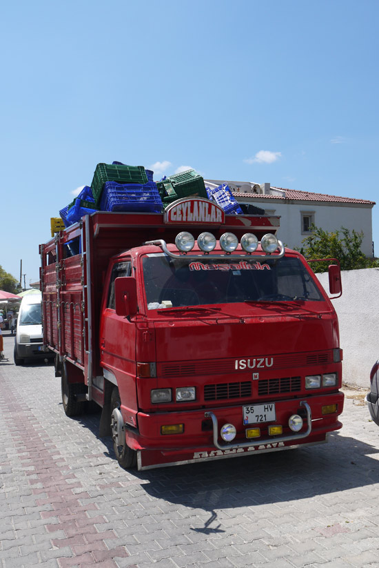 Alaçatı, truck