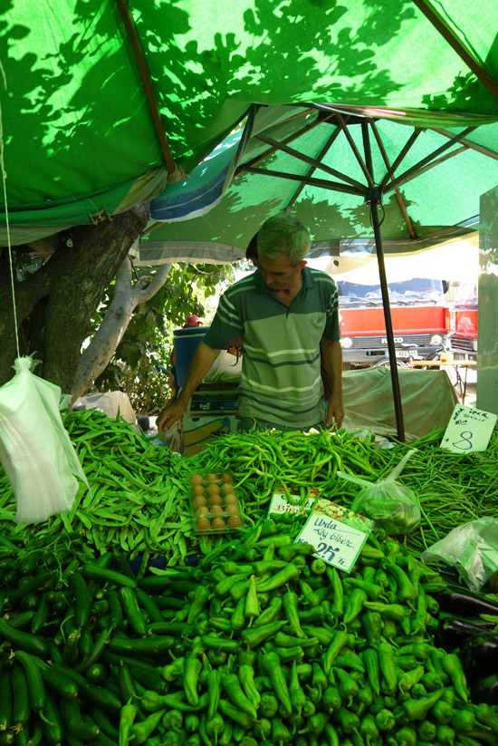 Alaçatı, street market