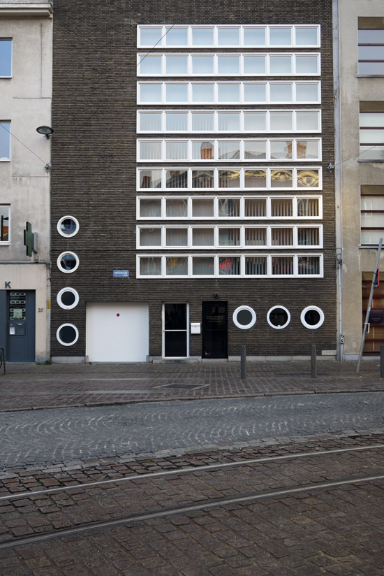 Anvers, immeuble hublots