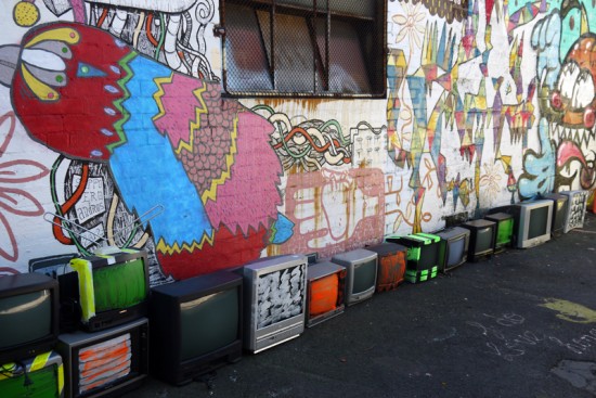 Melbourne, Fitzroy, TV street art