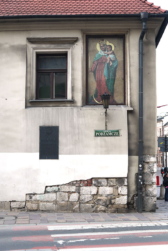 Krakow, house with virgin