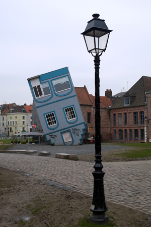 Lille, La maison tombée du ciel