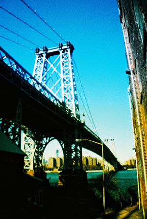 New York, oct. 2012 // Lomo // Williamsburg Brigde