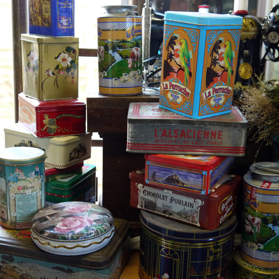 Normandie, boîtes en fer, brocante