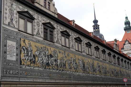 Dresde_11_Furstenzug.JPG