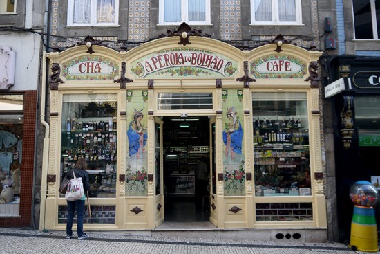 Porto, Aperola do Bolhao shop